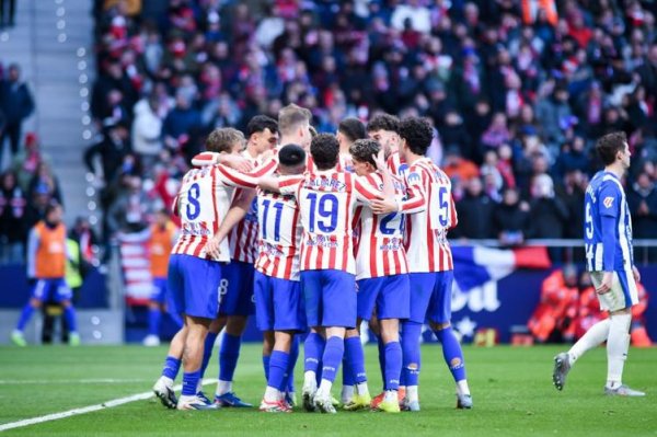 韦德体育APP 西甲综合:三球被吹 巴萨不敌皇家社会